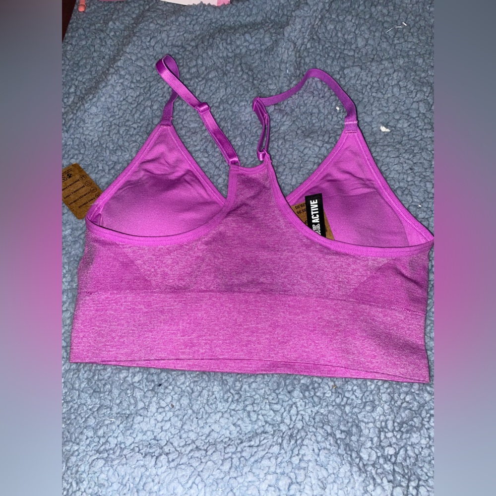 Pink bra - Picture 2 of 3